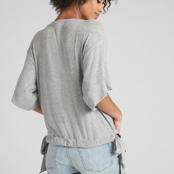 Gap Ribbed Softspun Short sleeve Side-Tie Grey Top - Picture 4 of 7